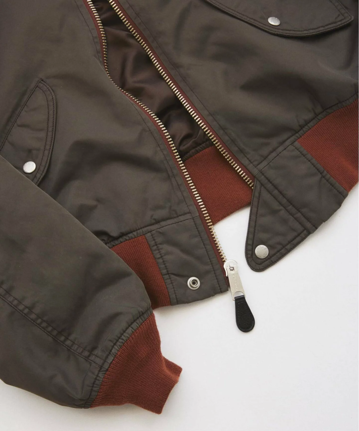 JOURNAL STANDARD relume × AVIREX『L-2B Flight Jacket』の先行予約が開始