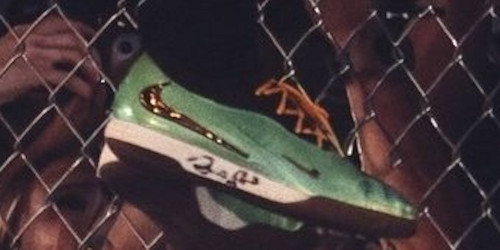 Travis Scott が NIKE のサッカー&アートイベント “Toma El Juego Miami” で未発表のサッカーシューズを着用