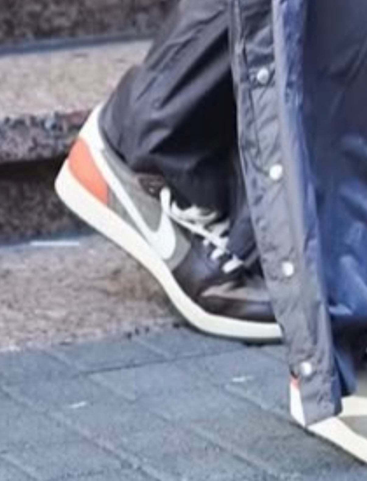 Kevin Durant が Travis Scott × NIKE AIR JORDAN 1 LOW の特別モデルを着用