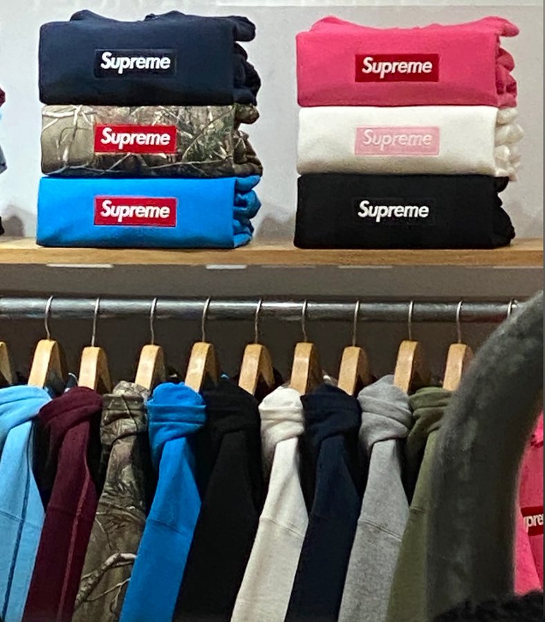 Supreme『Box Logo Hooded Sweatshirts』が12月6日(土)に発売予定