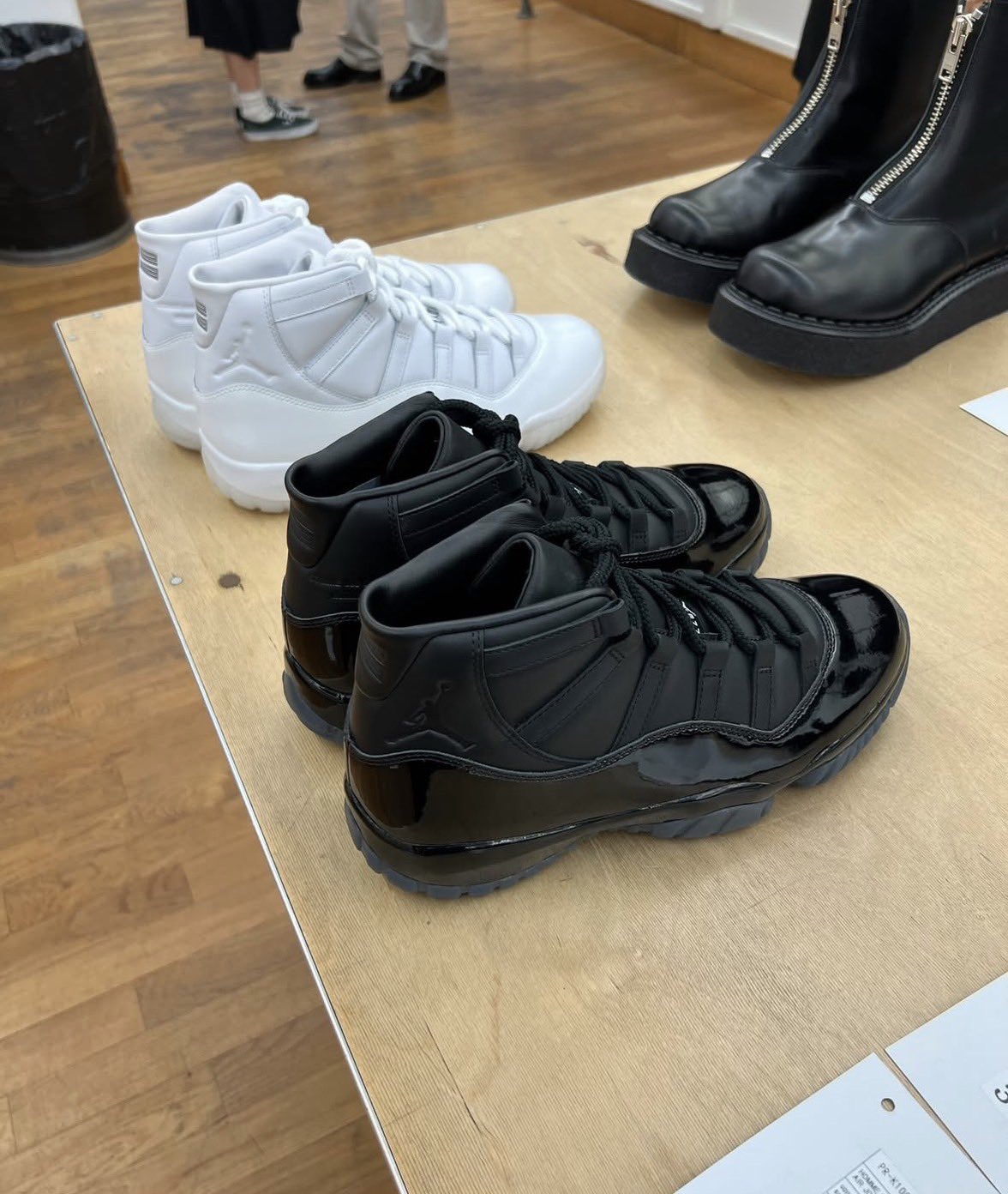 COMME des GARÇONS HOMME PLUS × NIKE AIR JORDAN 11 が公開