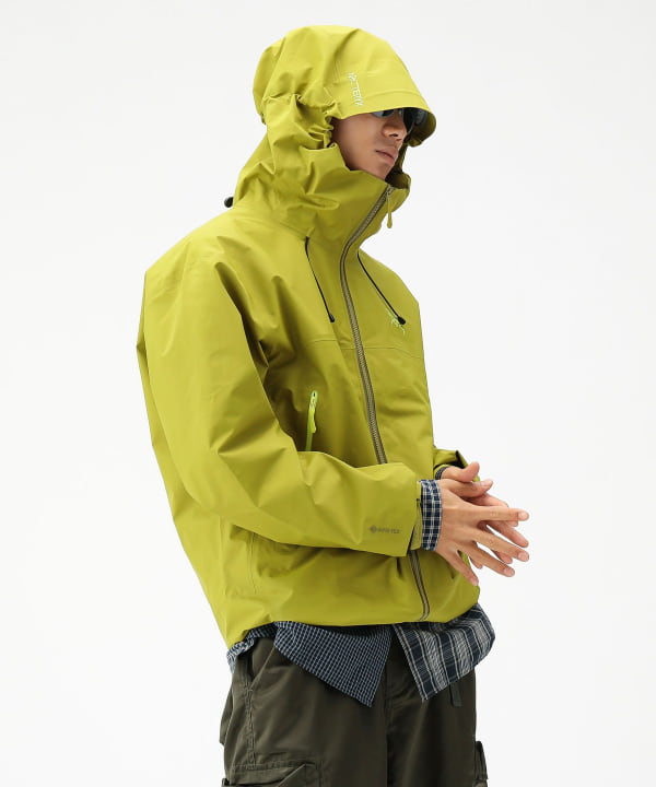 BEAMS 限定 ARC’TERYX “Olive Moss Collection” の30%OFF セールが開催