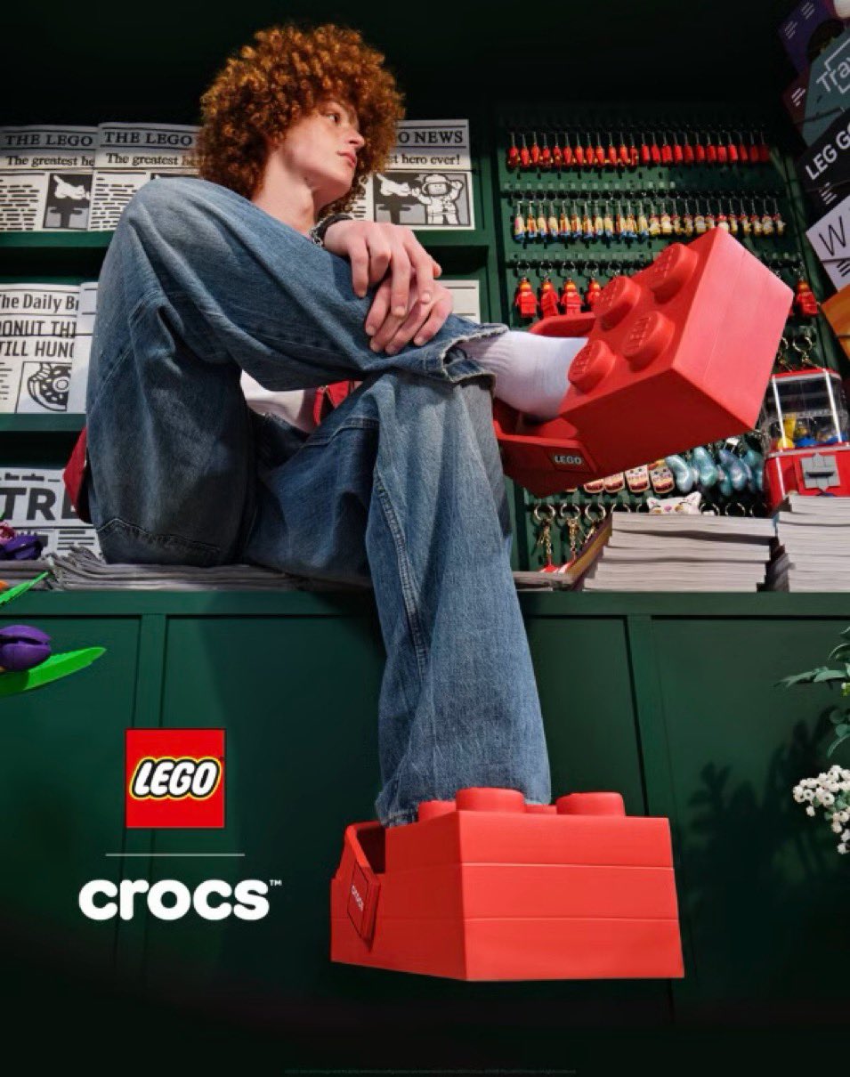 LEGO® × Crocs『Brick Clog』が2月16日(月)に発売予定