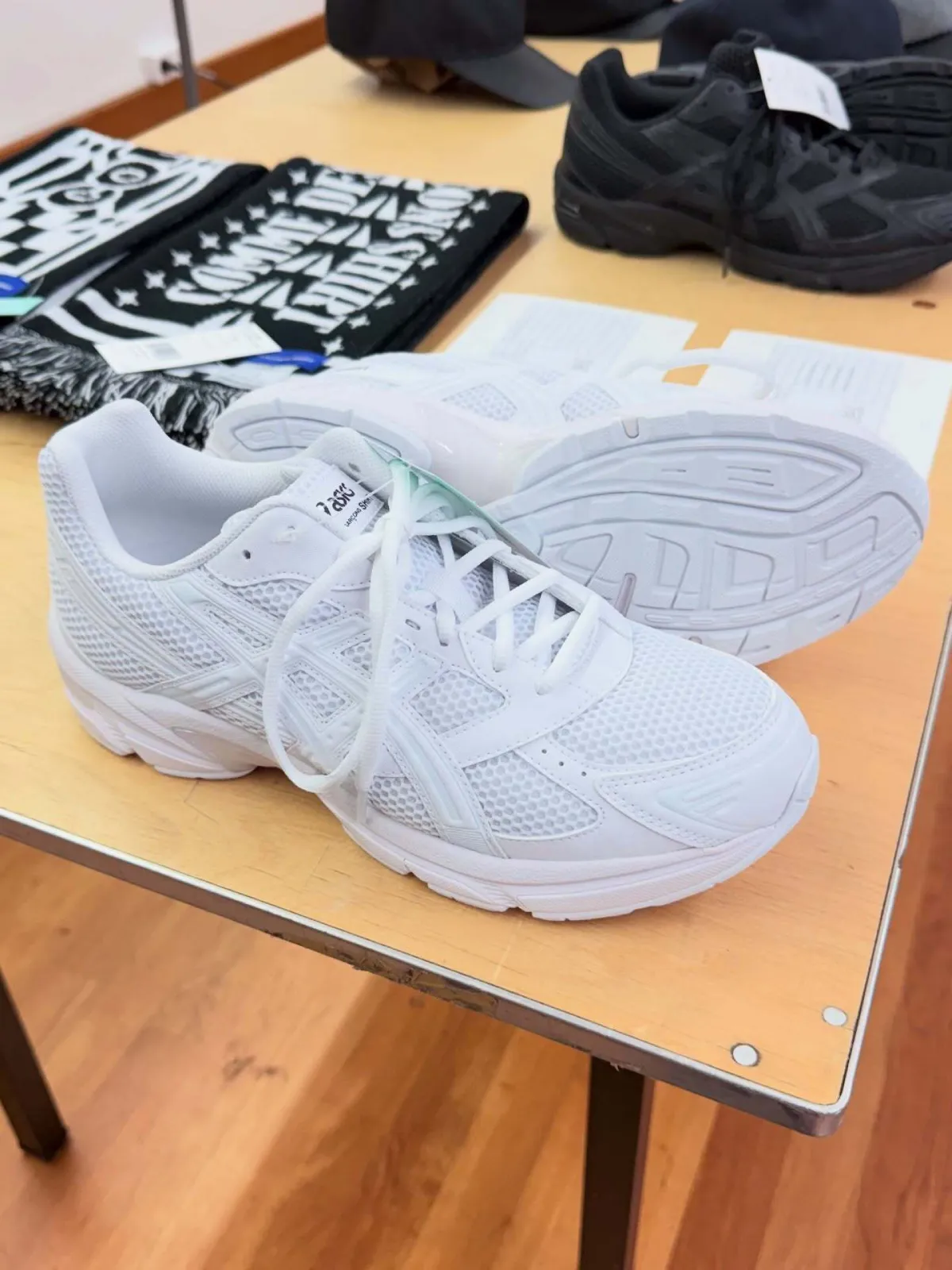 COMME des GARÇONS SHIRT × ASICS GEL-1130 が公開