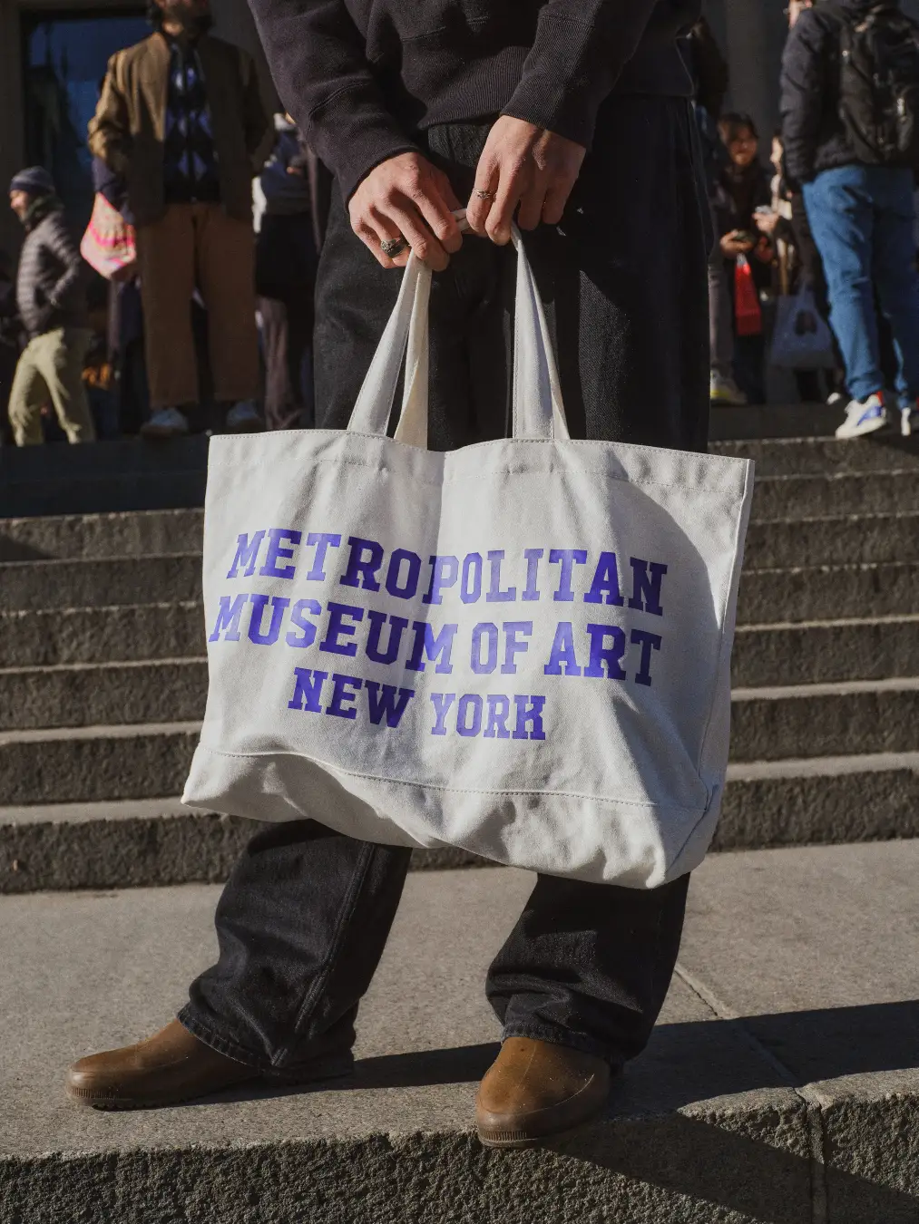 V.A. × The Met のコラボアイテムが1月16日(金)に発売予定