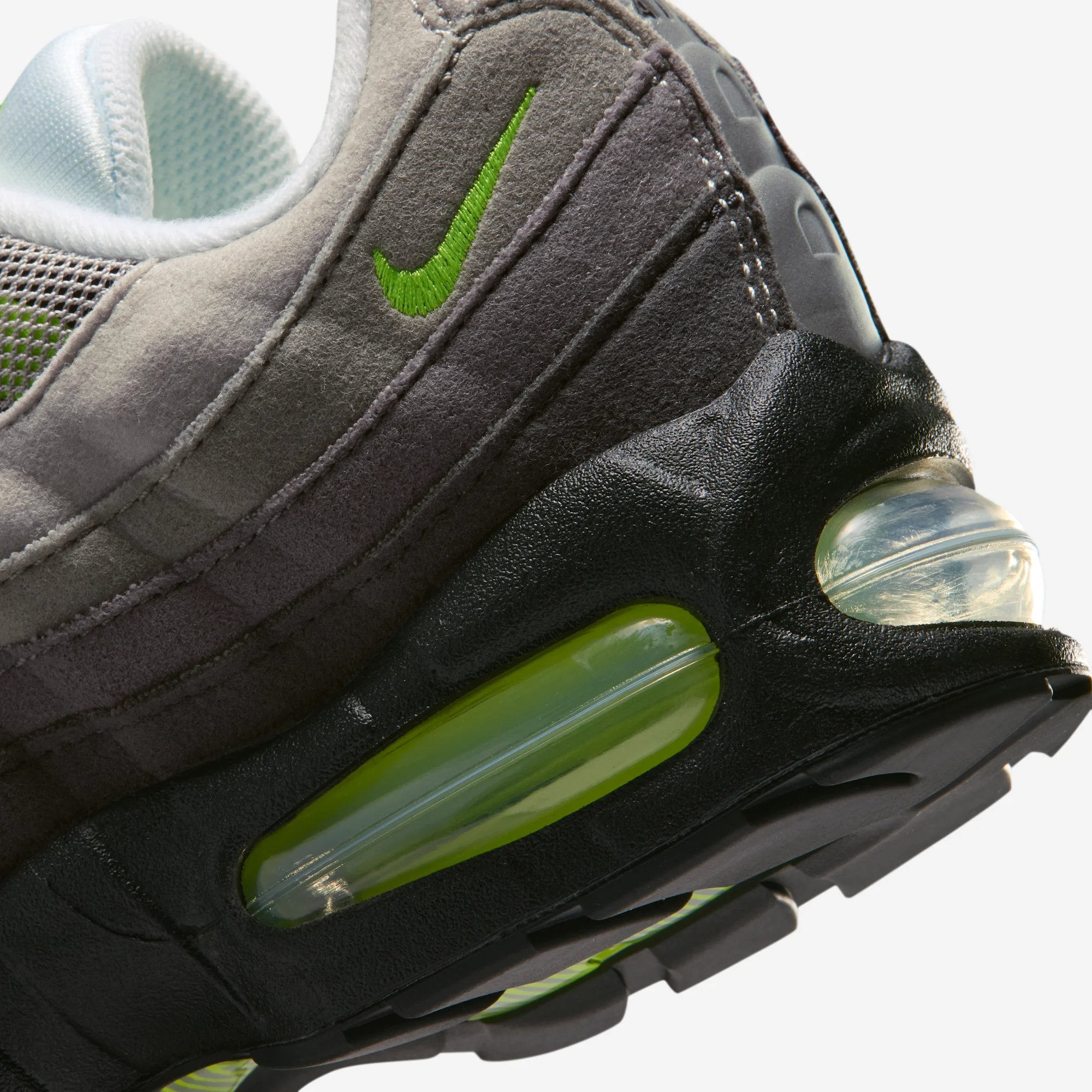NIKE AIR MAX 95 GS BIG BUBBLE “Neon” が3月1日(日)に17,930円で発売予定