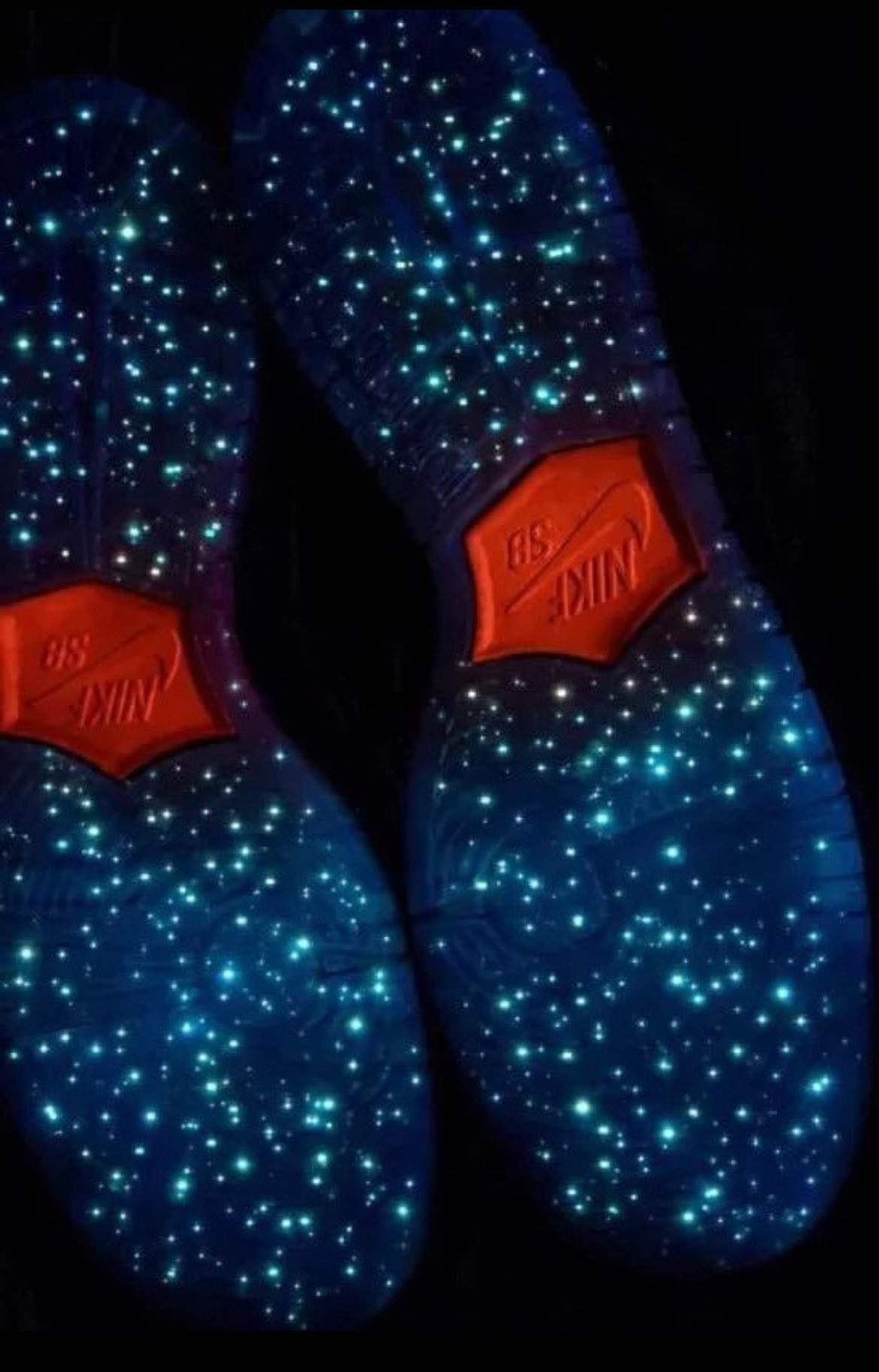 Bluetile Skateboards × NIKE SB DUNK LOW が2026年夏に発売予定