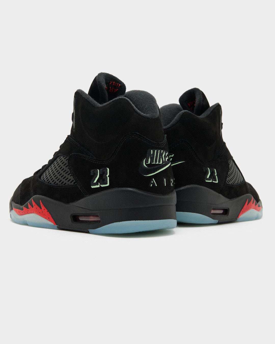 NIKE AIR JORDAN 5 RETRO OG “Halloween” が10月24日(土)に発売予定