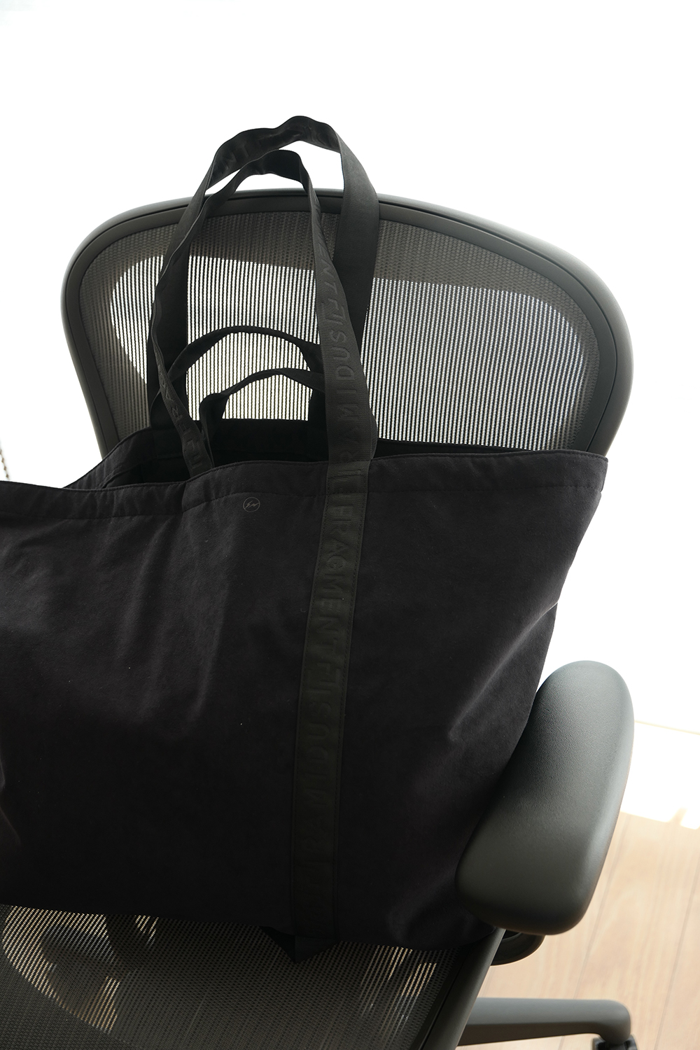 fragment design × RAMIDUS『Ultrasuede® LX BLACK Collection』が2月19日(木)に発売予定