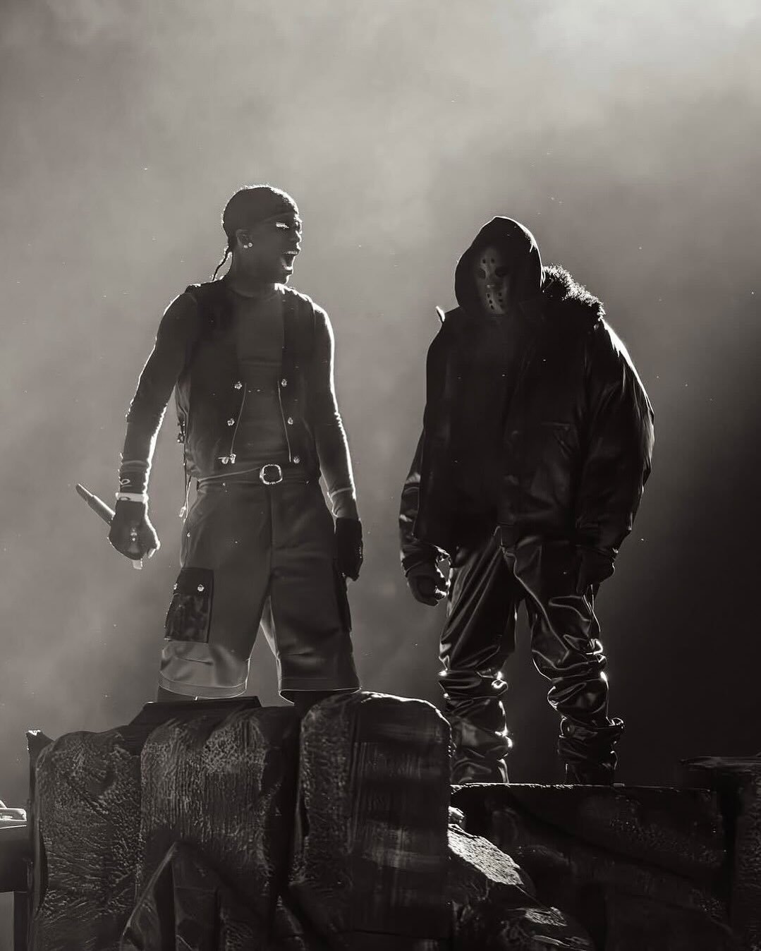 Travis Scott と Ye がイタリアの音楽フェス HELLWATT FESTIVAL にヘッドライナーとして登場