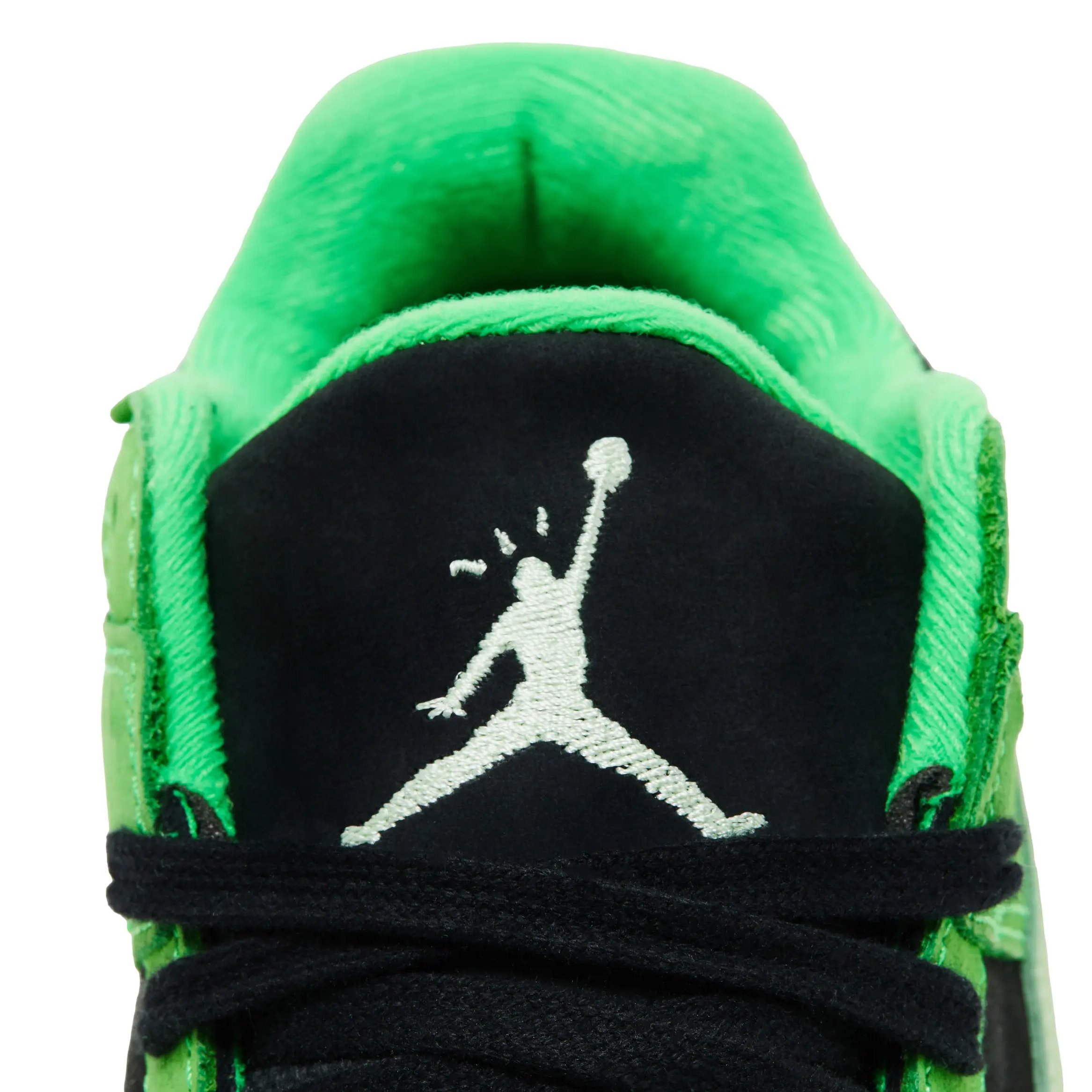 Travis Scott × JORDAN JUMPMAN JACK TR “Celtics” のリテイラールックが公開