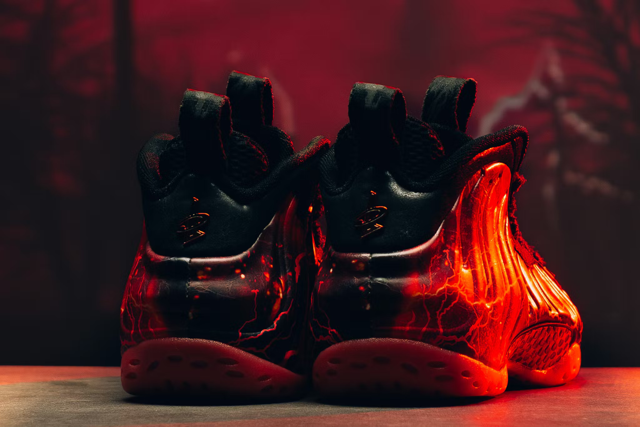 KITH US が Stranger Things × NIKE AIR FOAMPOSITE ONE のWEB抽選を開始