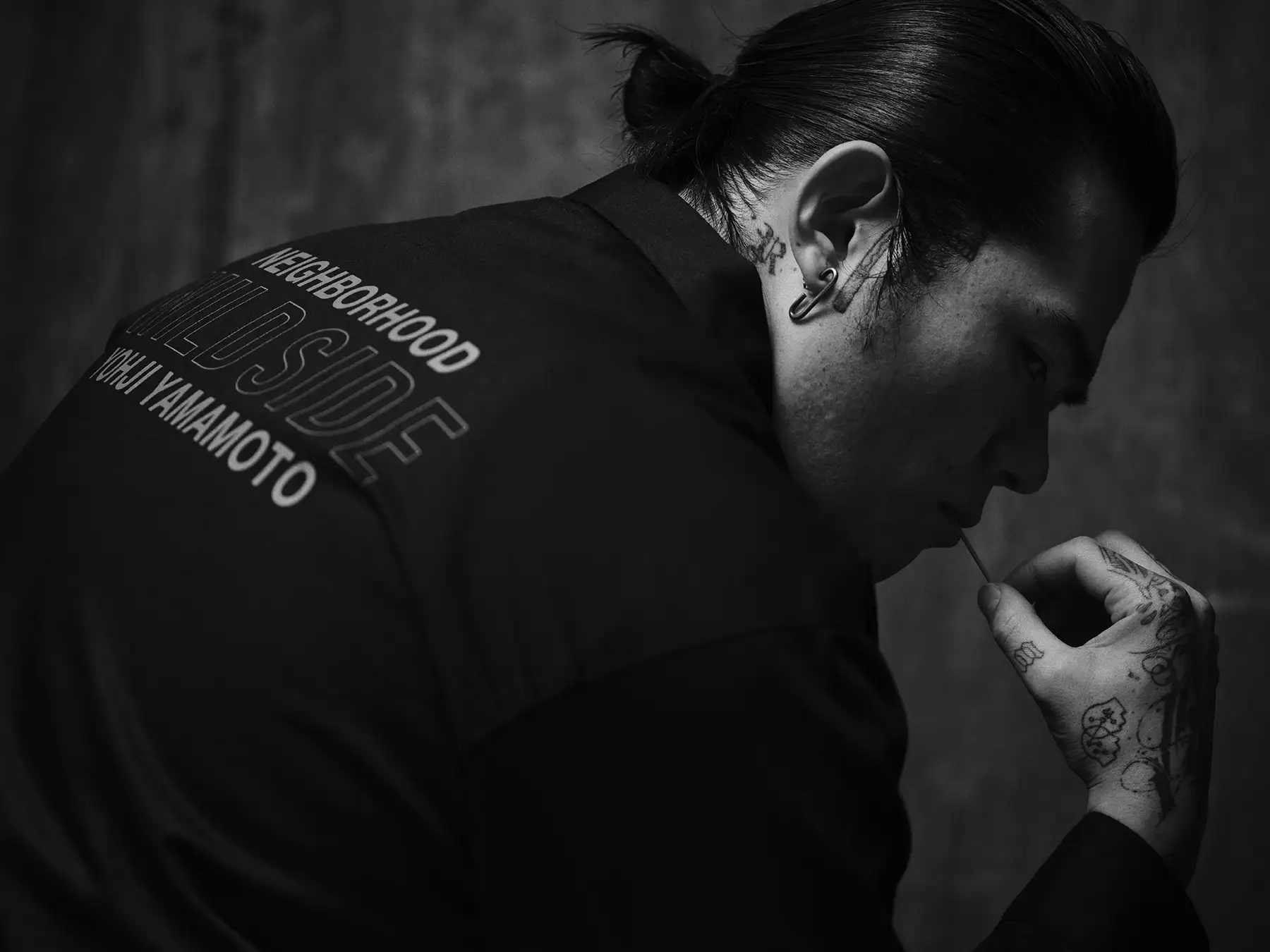 WILDSIDE YOHJI YAMAMOTO × NEIGHBORHOOD の初コラボコレクションが2月18日(水)に発売予定