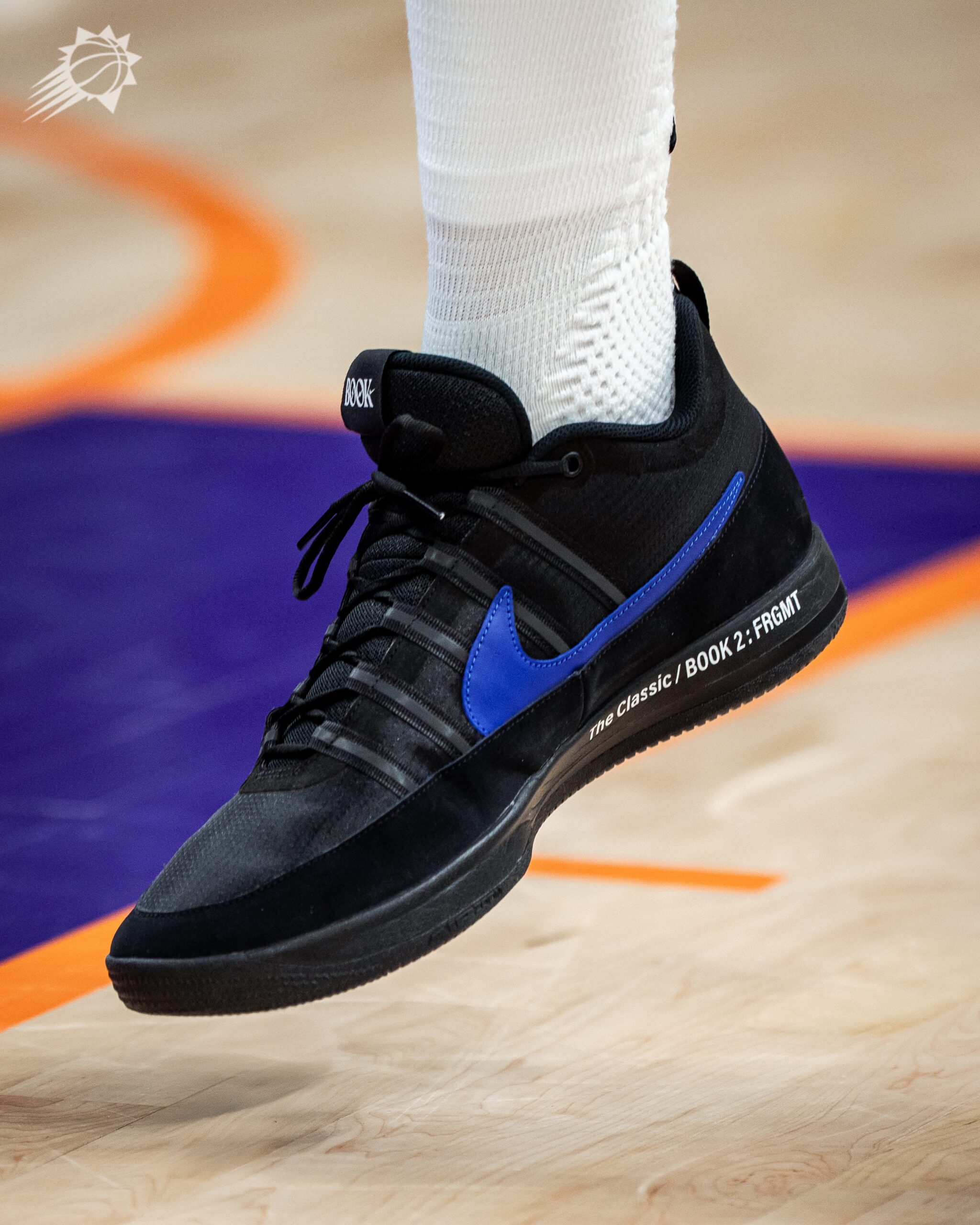 NBA の Devin Booker が fragment design × NIKE BOOK 2 を着用