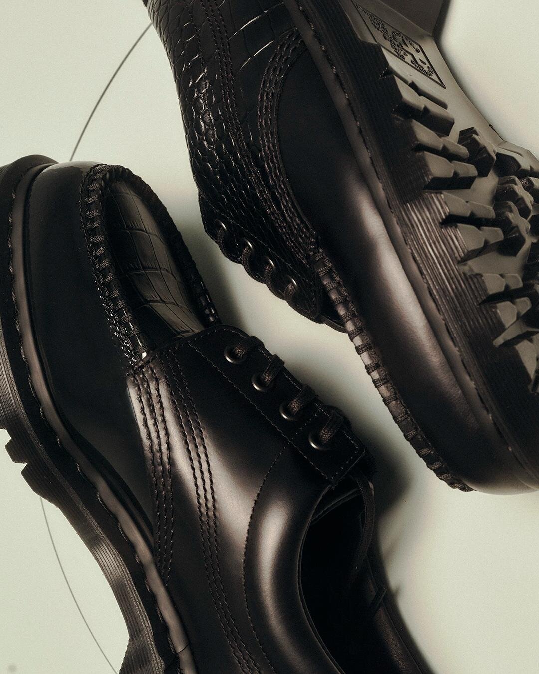 BEAMS × Dr.Martens『LOWELL』が3月3日(火)に発売予定