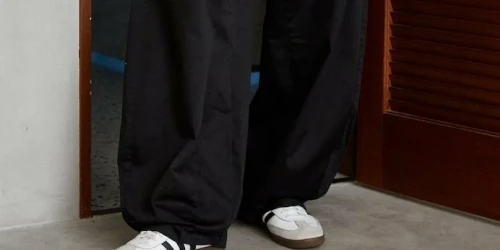 FREAK’S STORE × Dickies 26SS『バレルパンツ』が発売 – Yakkun StreetFashion Media