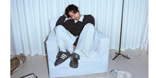 King Gnu 常田大希 が主宰する POINTLESS JOURNEY と adidas Originals × atmos によるトリプルコラボモデル『SUPERSTAR II』が4月25日(土)に発売予定