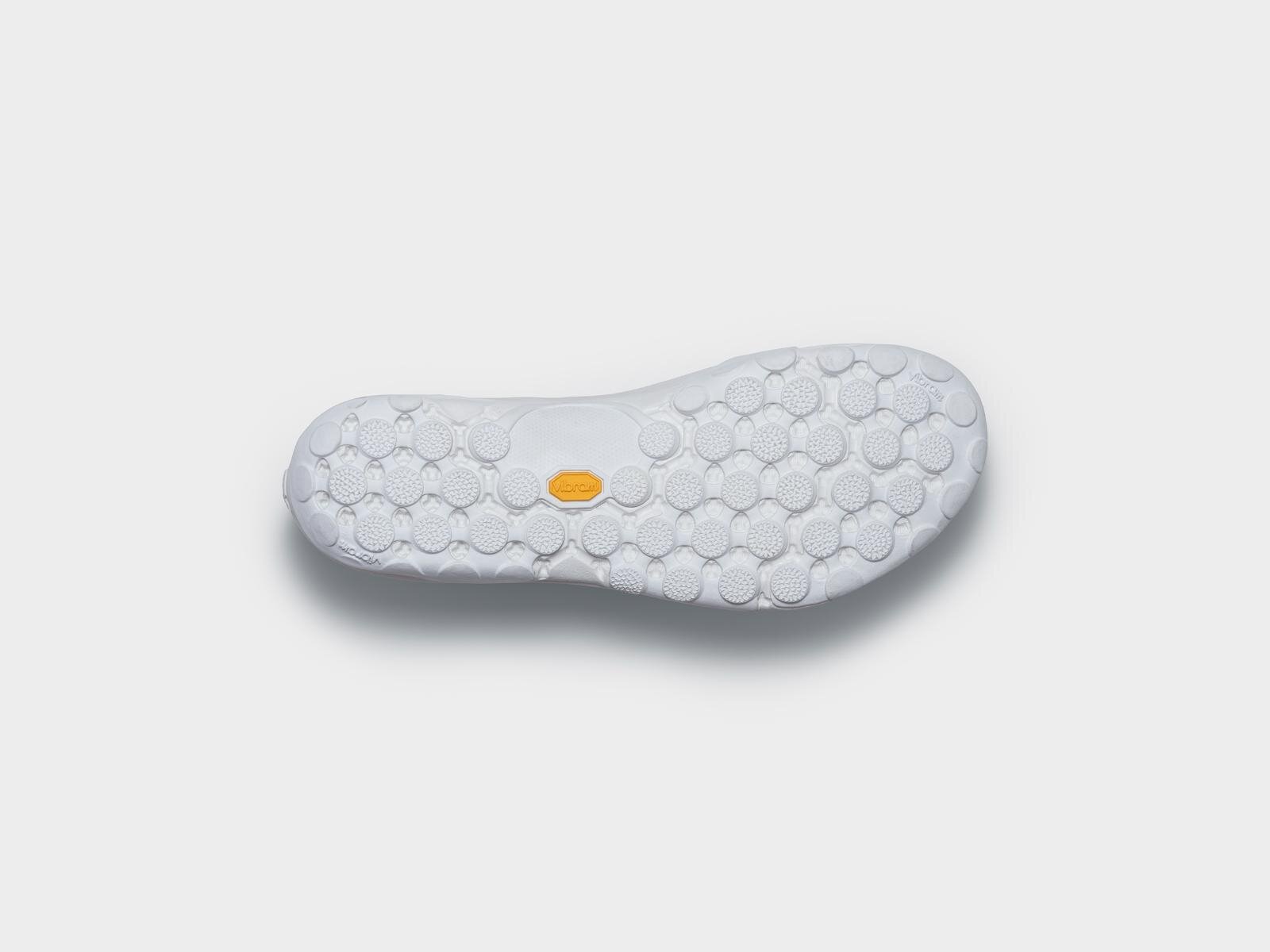 JUNYA WATANABE × New Balance『MT10T』が4月24日(金)に発売予定