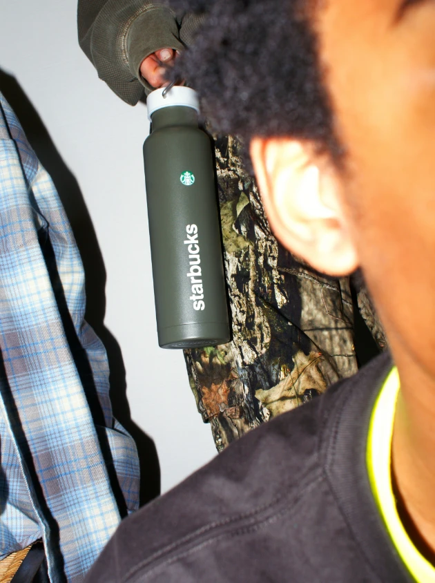 STARBUCKS × thisisneverthat® の初コラボアイテムが4月28日(火)に発売予定