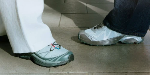 URBAN RESEARCH × SALOMON XT-6 GORE-TEX “W.Iron” の先行予約が開始