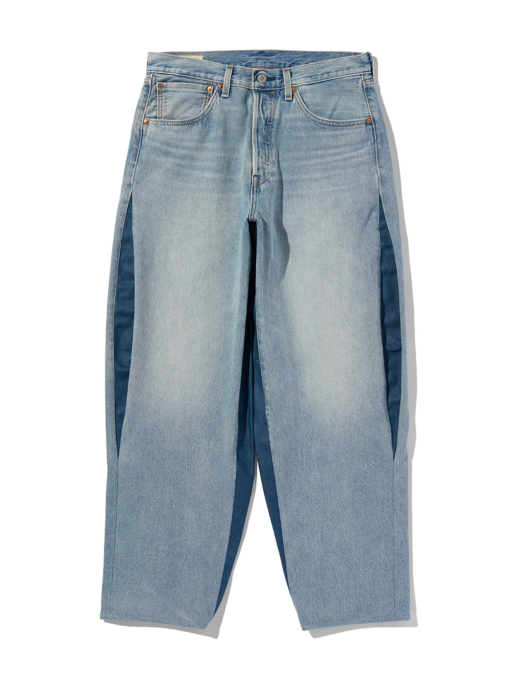 Levi’s®『501® Loose Customized Expansion Baggy Jeans』のオンラインストア先行発売が開始