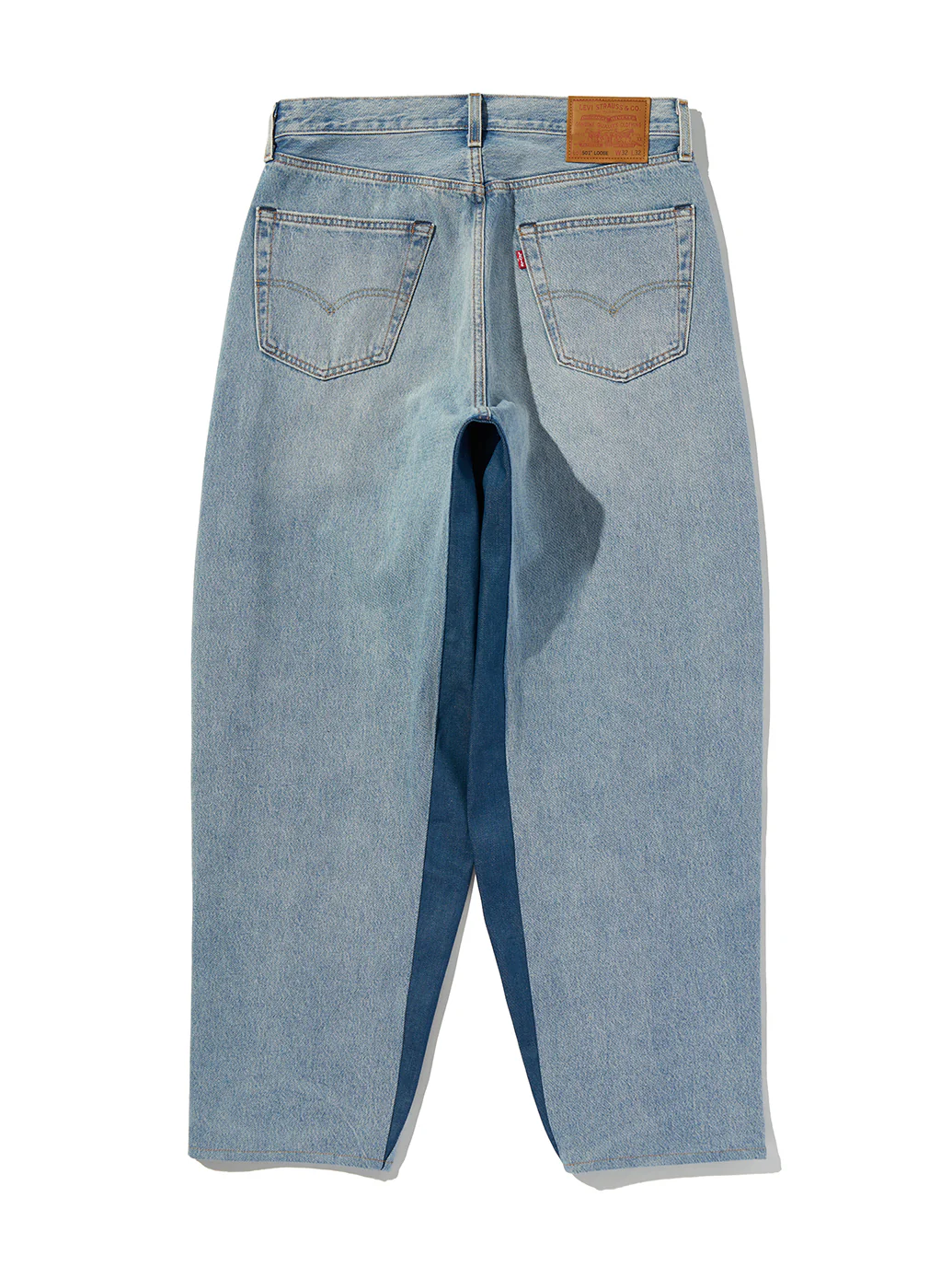 Levi’s®『501® Loose Customized Expansion Baggy Jeans』のオンラインストア先行発売が開始
