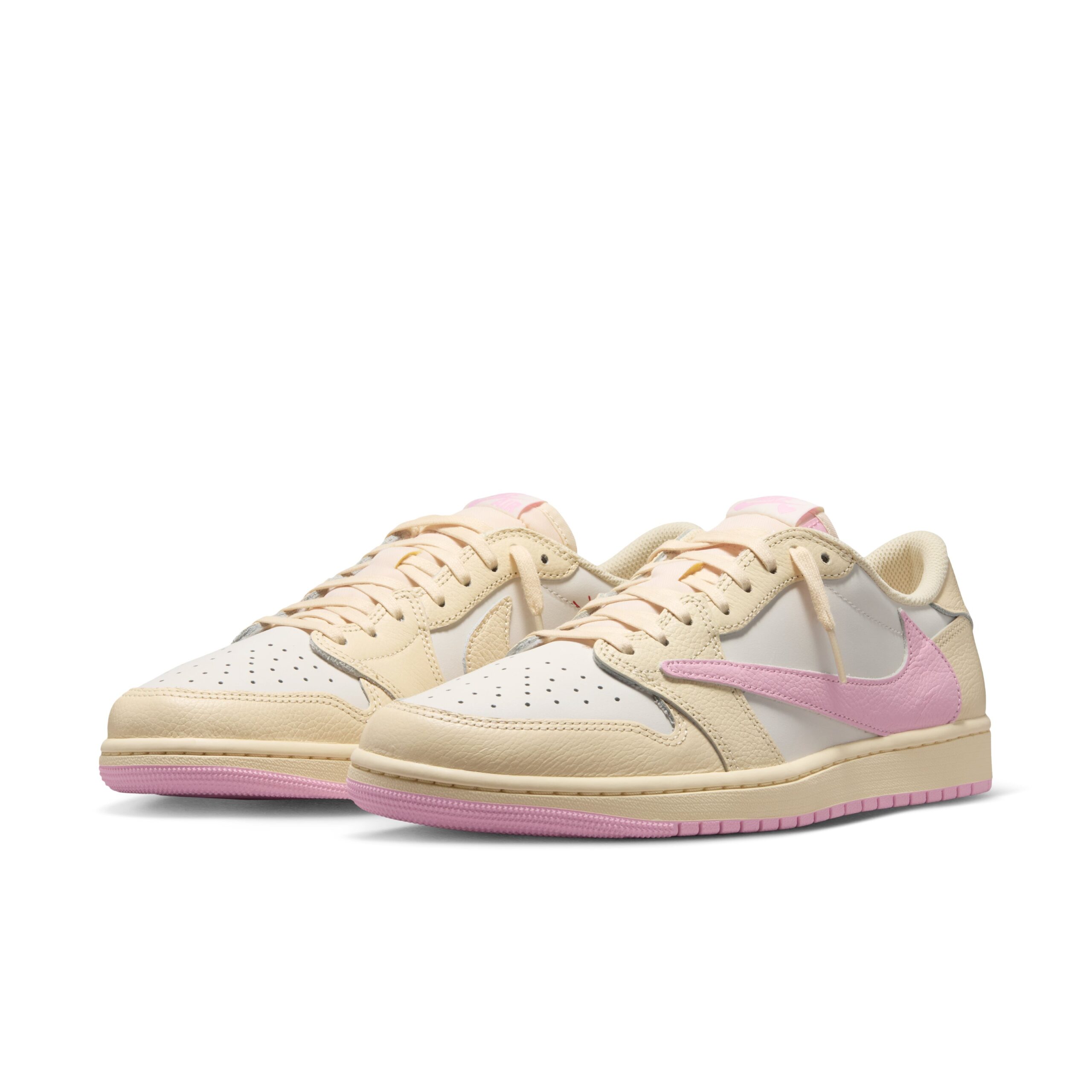 Travis Scott × NIKE AIR JORDAN 1 LOW “Shy Pink” のオフィシャル画像が公開