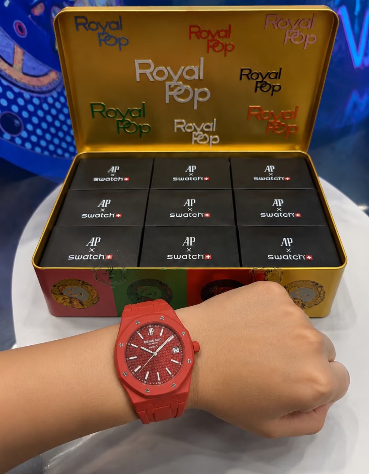 Swatch × Audemars Piguet のコラボウォッチ『Royal Pop』が5月16日(土)に発売予定