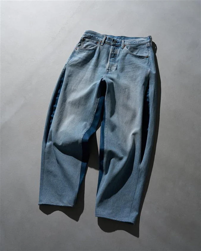 Levi’s®『501® Loose Customized Expansion Baggy Jeans』のオンラインストア先行発売が開始
