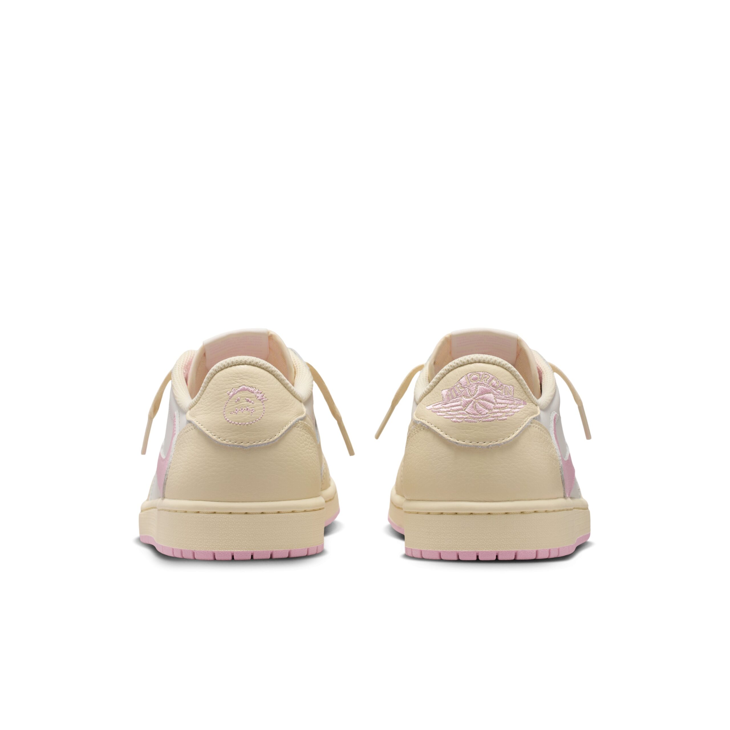 Travis Scott × NIKE AIR JORDAN 1 LOW “Shy Pink” のオフィシャル画像が公開