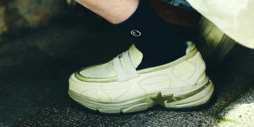 A BATHING APE® の新作シューズ『SHARK STA LOAFER』が公式オンラインにて発売