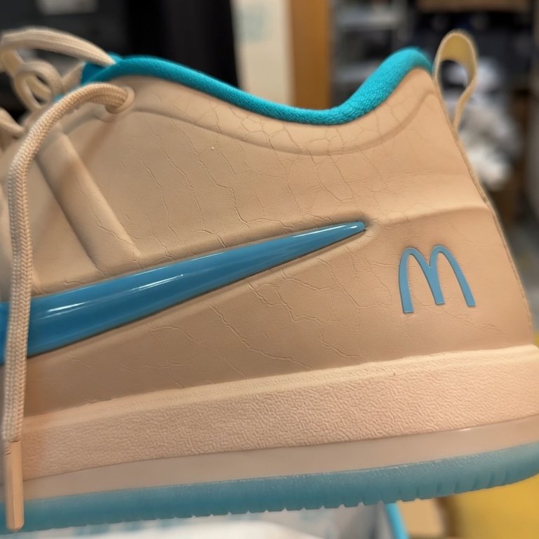 McDonald's × NIKE BOOK 2 "Sedona" が6月2日(火)に発売予定