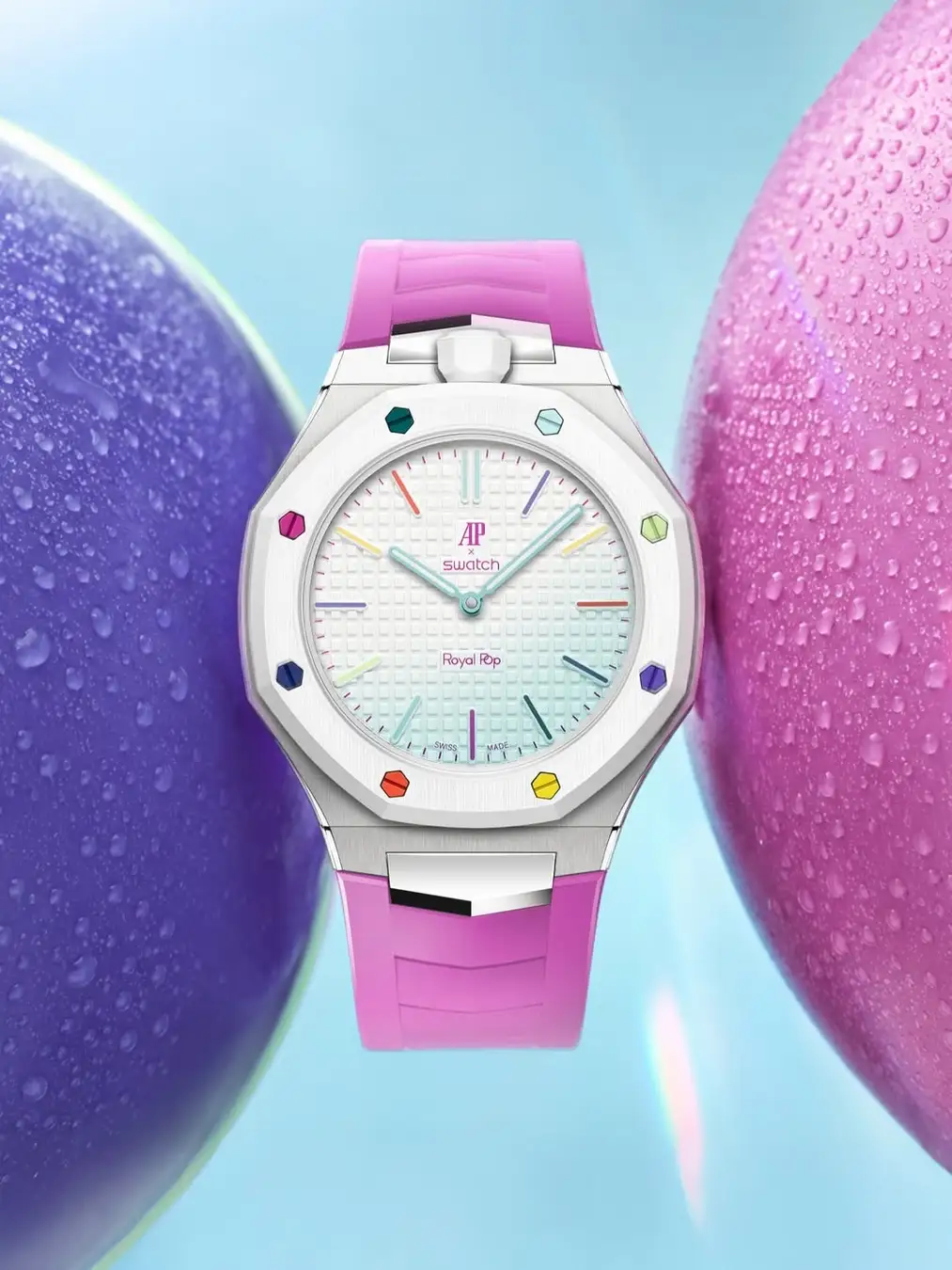 GOLDEN CONCEPTが、先日発表された「Audemars Piguet & Swatch」のコラボレーションモデル「Royal Pop」を腕時計に作り替える専用ケースを発売