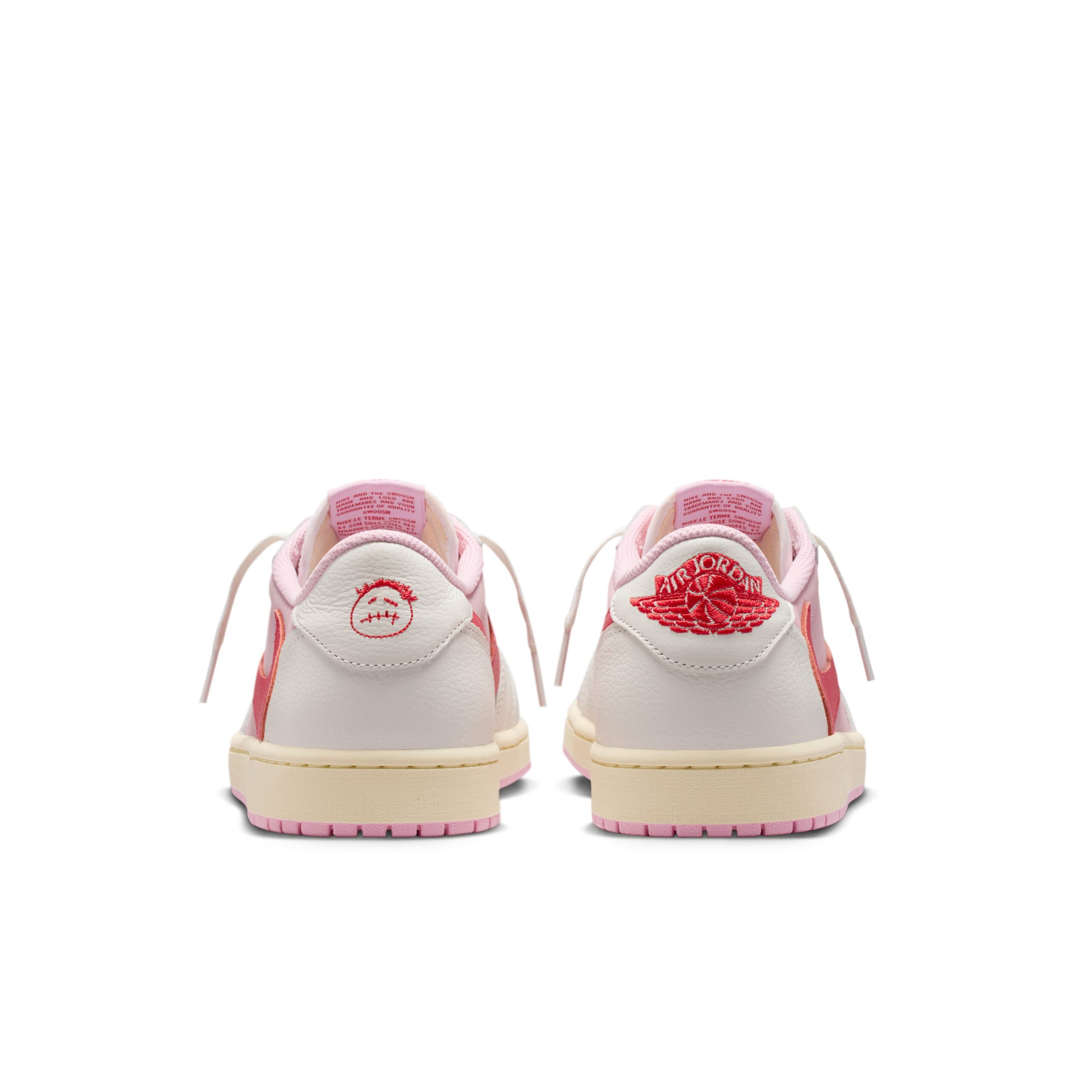 Travis Scott × NIKE AIR JORDAN 1 LOW “Tropical Pink” のオフィシャル画像が公開