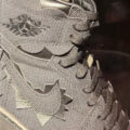 J Balvin × JORDAN BRAND の未発売スニーカー NIKE AIR JORDAN 1 HIGH OG “Black” が公開