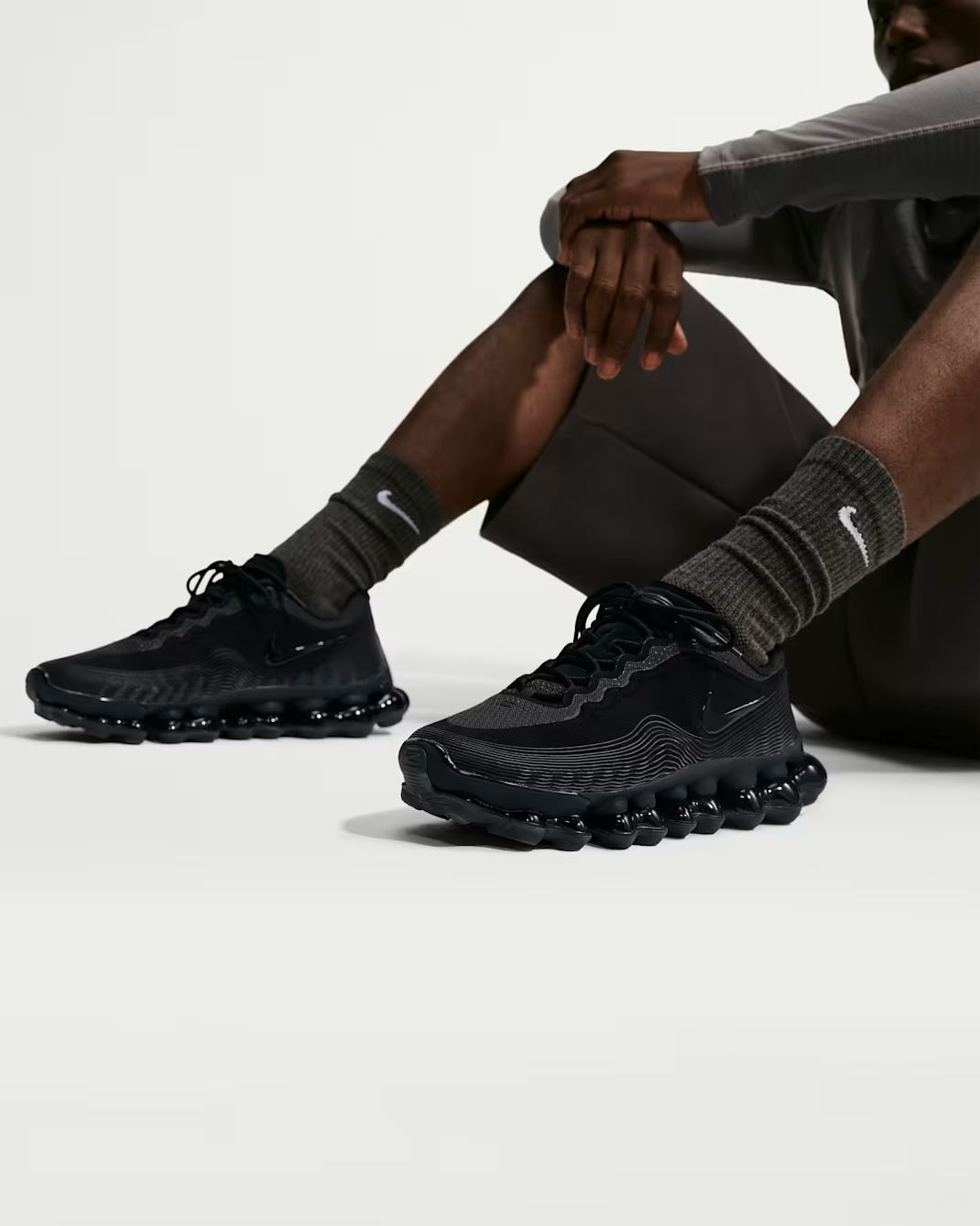 NIKE AIR LIQUID MAX “Black/Anthracite” が国内近日発売予定