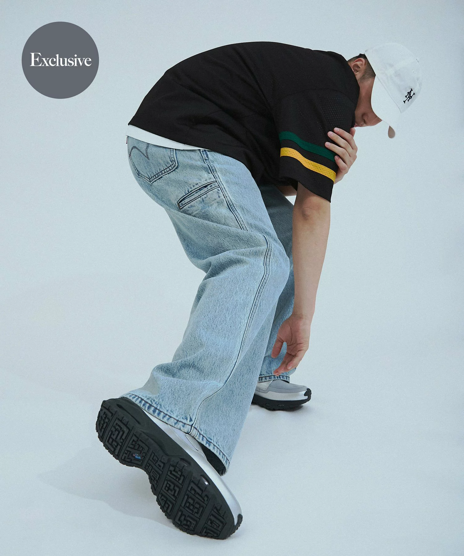 URBAN RESEARCH × Levi's® 26FW『エクストラバギー & 555 リラックスストレート』の先行予約が開始