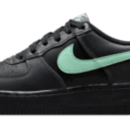Tiffany コラボに酷似する配色の NIKE AIR FORCE 1 LOW GS “Black/Arctic Green” が発売