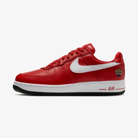 Victor Victor × NIKE AIR FORCE 1 '01 “University Red” が2026年後半に発売予定