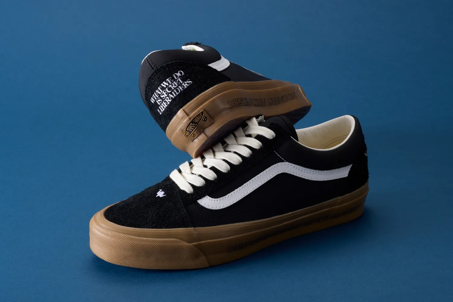 Liberaiders® × VANS のコラボスニーカー第4弾『PREMIUM CLASSIC SLIP-ON 98 & OLD SKOOL』が7月25日(土)に発売予定