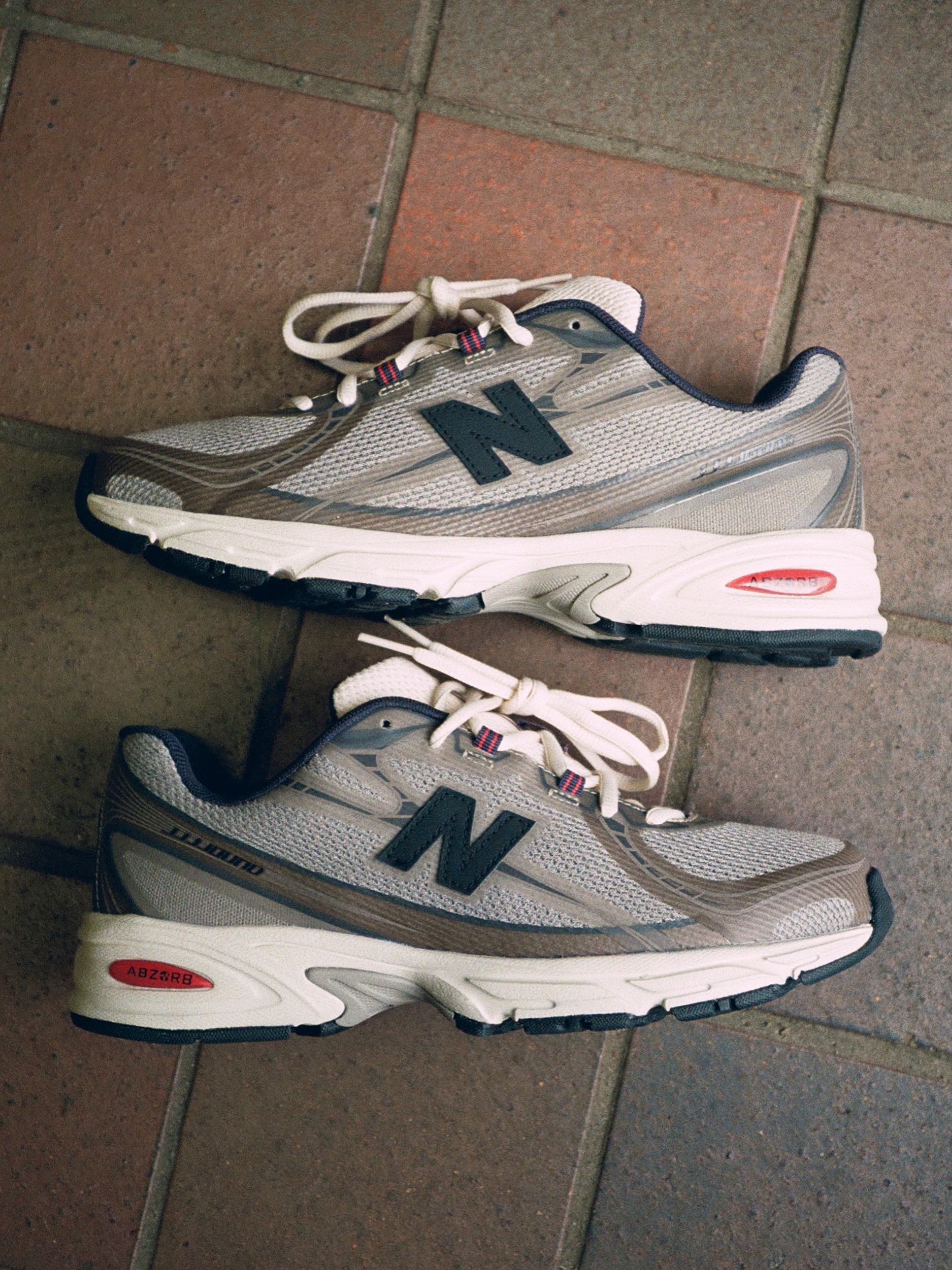 JJJJound × New Balance 740N “Beige” が7月30日（木）に発売予定