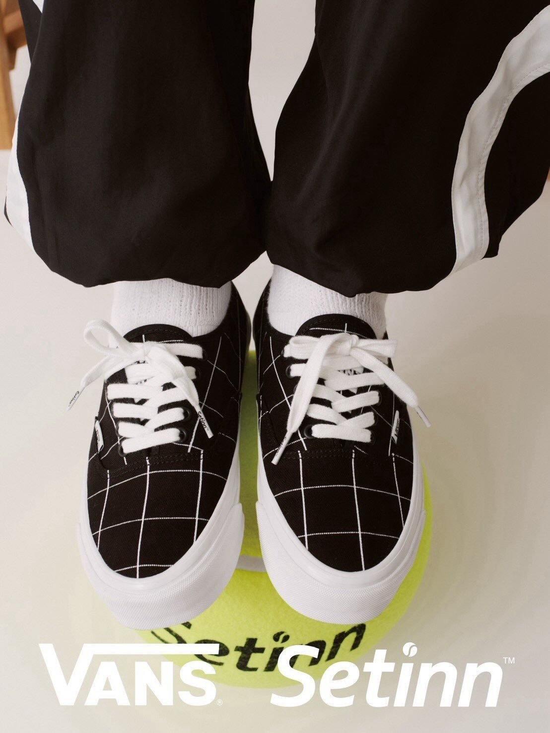 Setinn × VANS PREMIUM『Authentic “Setinn Black/White”』が8月1日(土)に発売予定