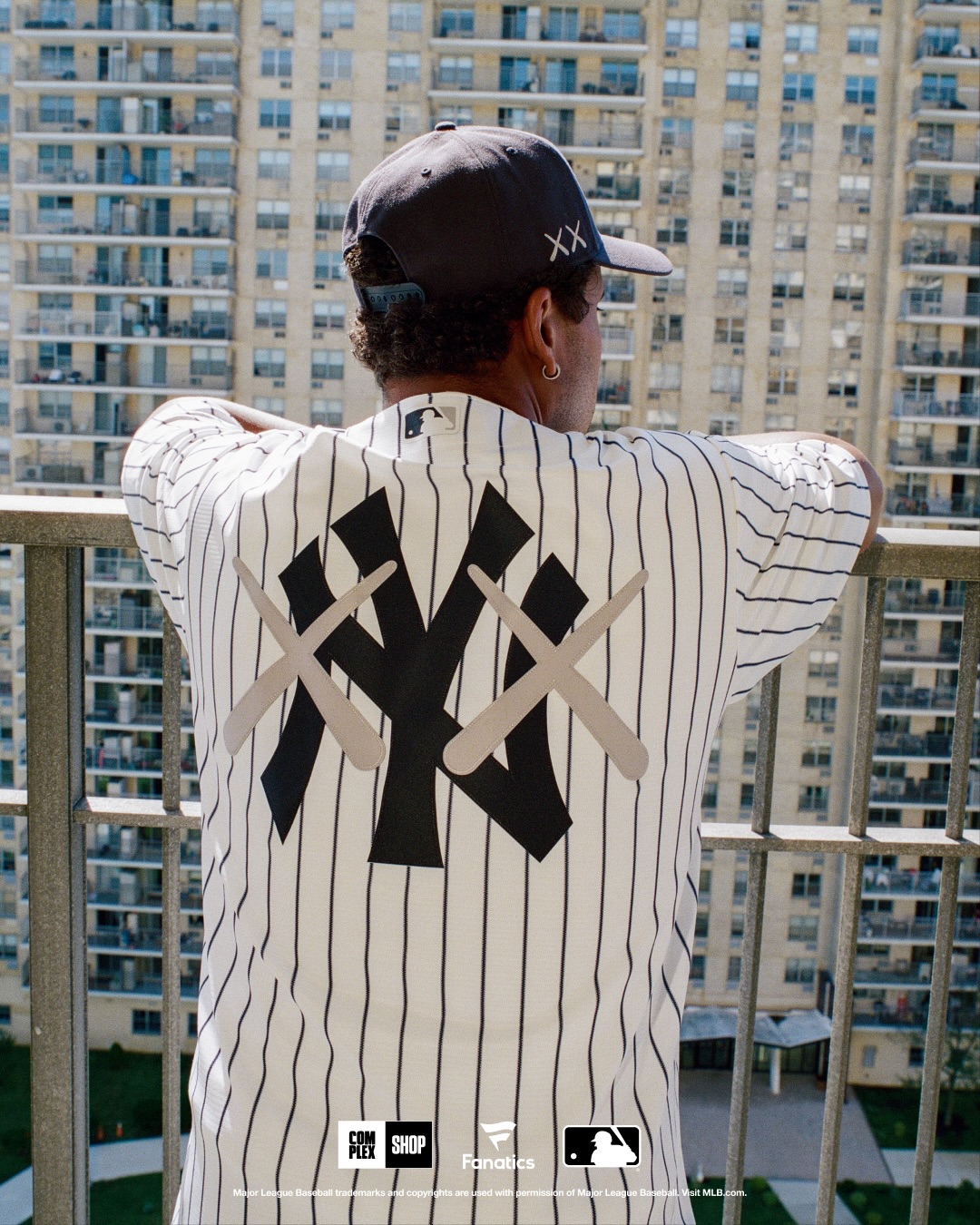KAWS × MLB × NIKE のトリプルコラボアイテムが7月20日（月）に発売予定