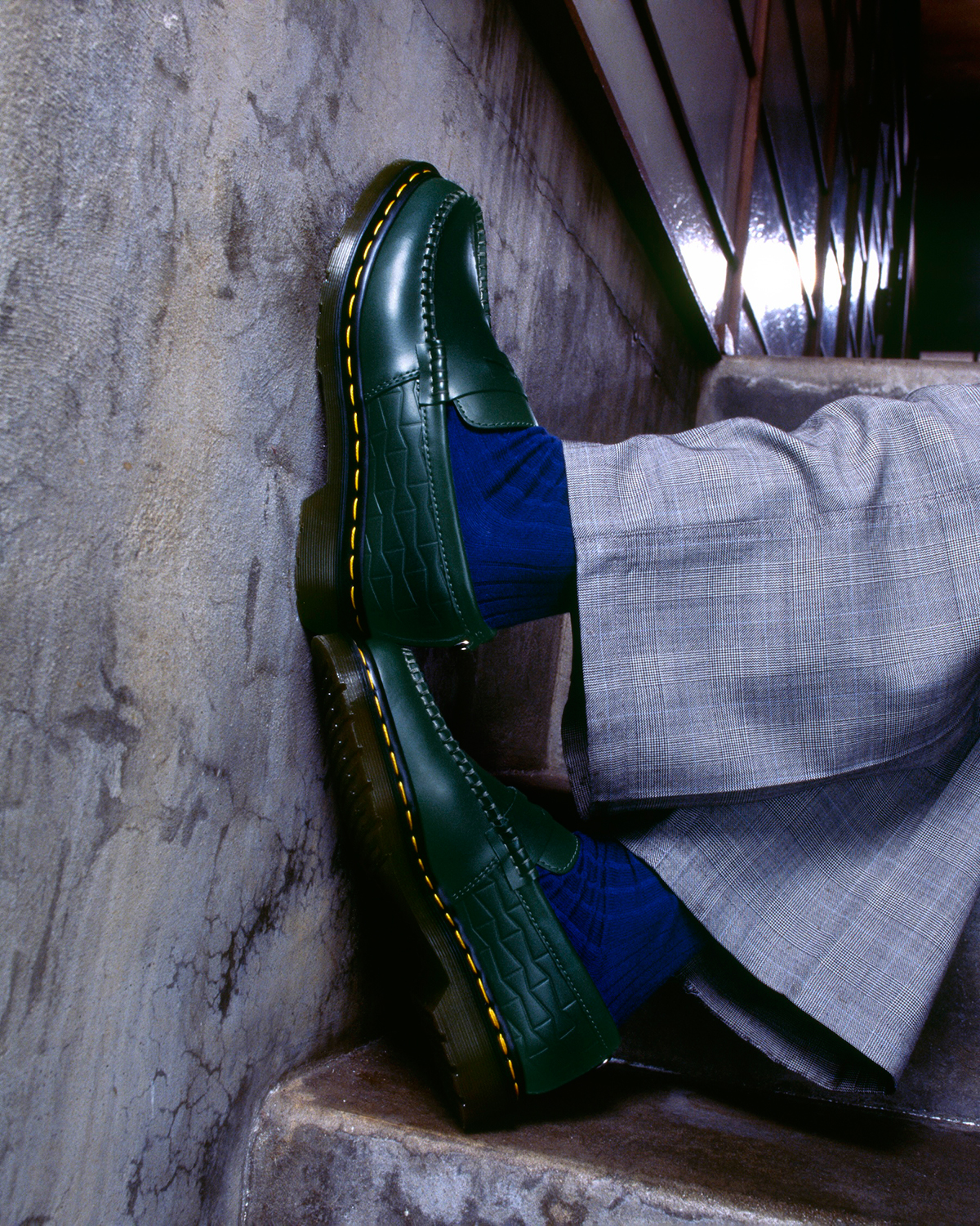 Dr.Martens × Wasted Youth の初コラボシューズ『ペントン ローファー