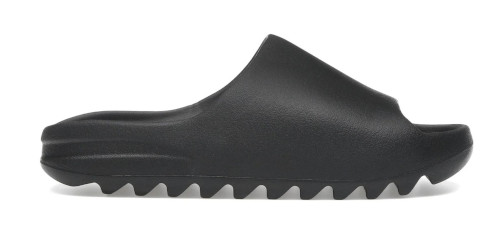 YEEZY『YS-01』が海外大手リテールチェーン JD Sports にて8月13日（現地時間）に発売予定