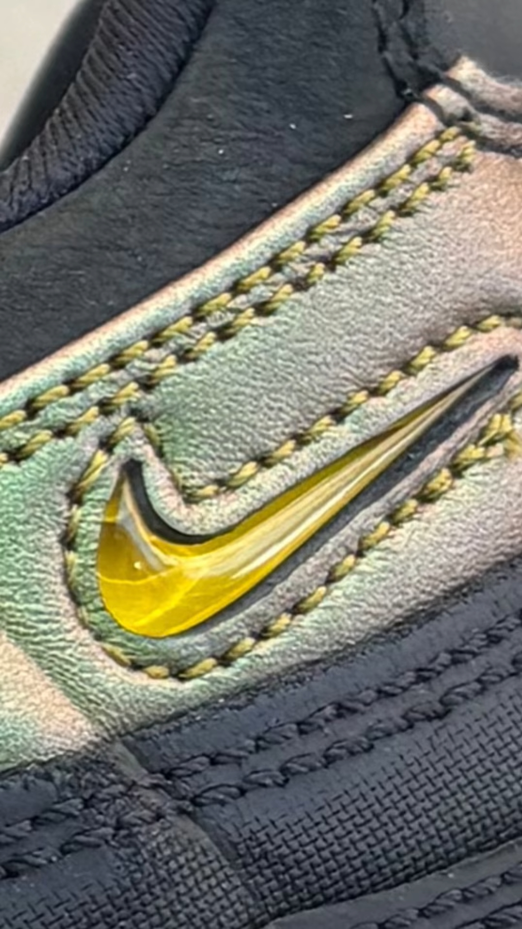 NIKE SB × NIKE AIR MAX 95 “Black/Varsity Maize” が2026年後半に発売予定