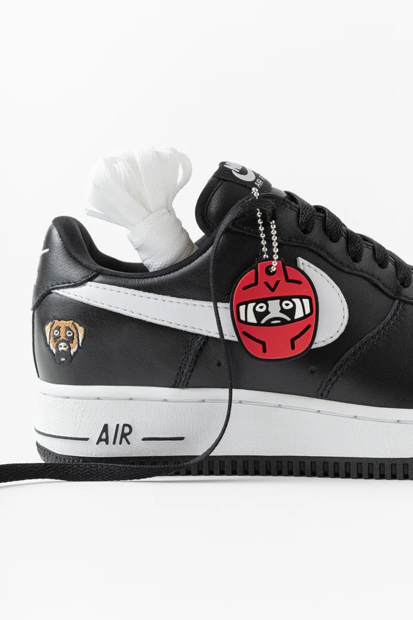 Victor Victor × NIKE AIR FORCE 1 '01 の発売日が公開
