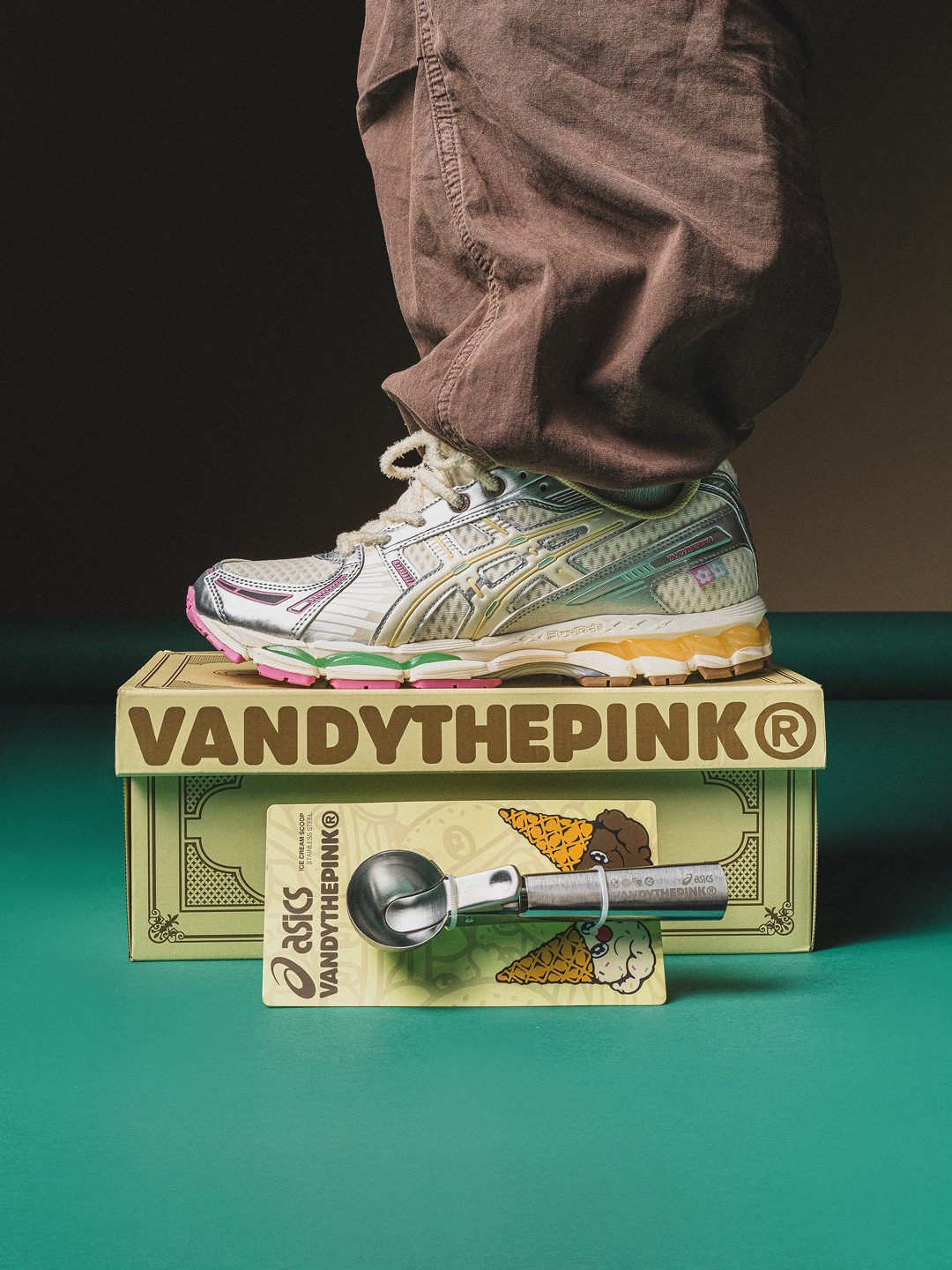 VANDY THE PINK × ASICS『GEL-KAYANO 12.1 “Ice Cream”』が国内8月14日(金)に発売予定