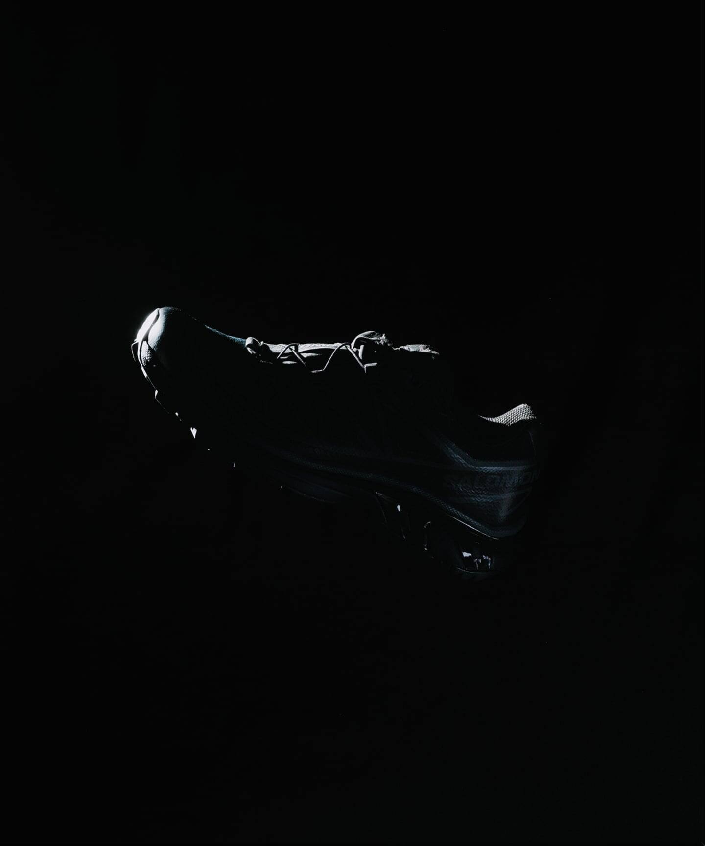 SALOMON XT-6 GORE-TEX® “Black Out” の先行予約が開始
