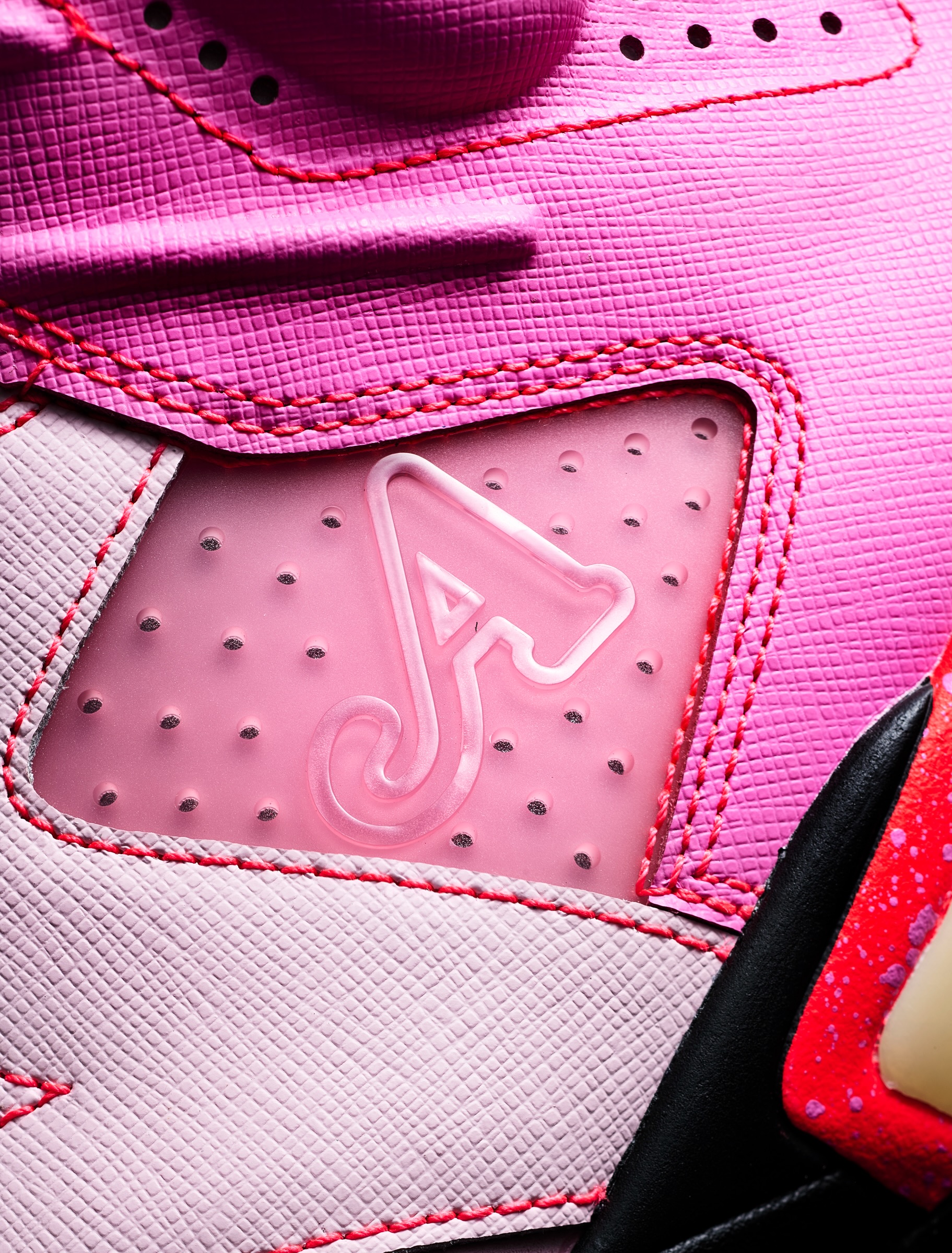 Awake NY × NIKE AIR JORDAN 6 が8月24日(月)/29日(土)に発売予定